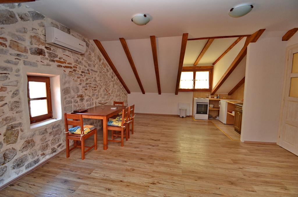 Apartments Historic Stone House Kotor Rom bilde