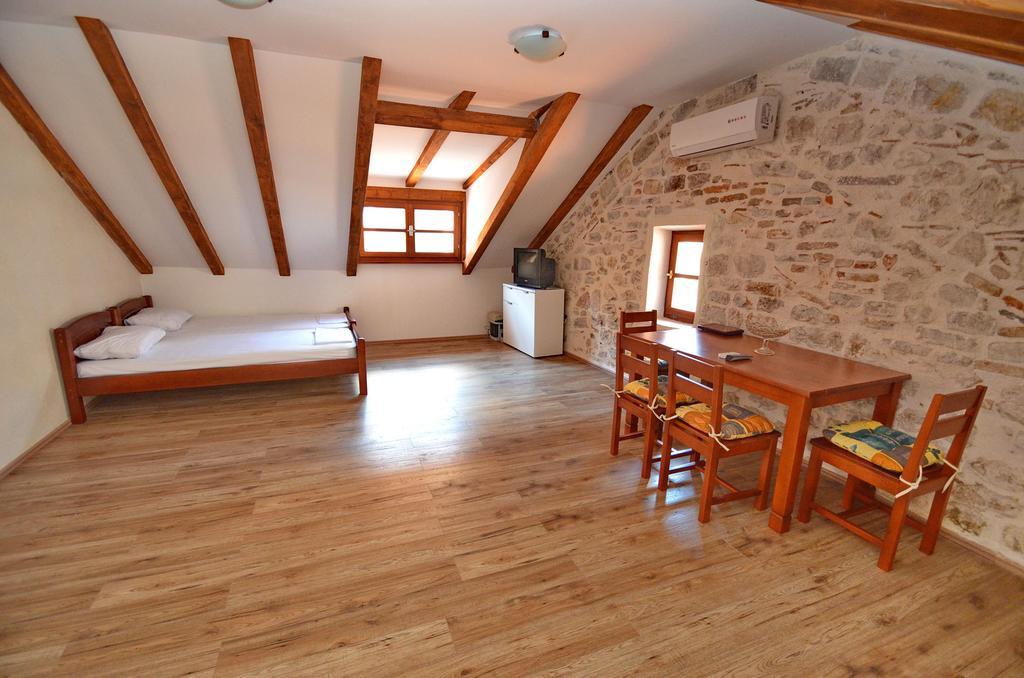 Apartments Historic Stone House Kotor Rom bilde