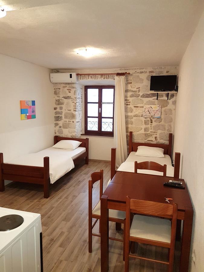 Apartments Historic Stone House Kotor Eksteriør bilde